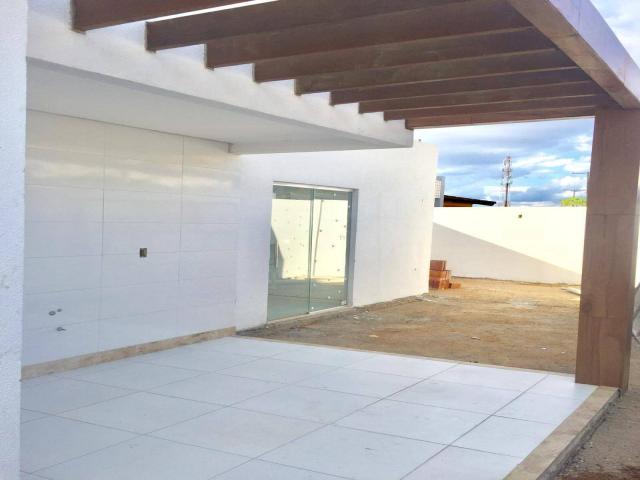 Casa para Venda em Feira de Santana - 3