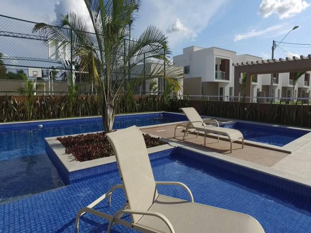 Casa para Venda em Feira de Santana - 2