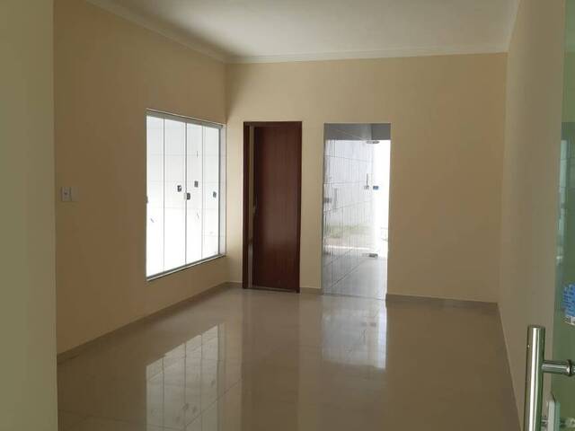 #394 - Casa para Venda em Feira de Santana - BA