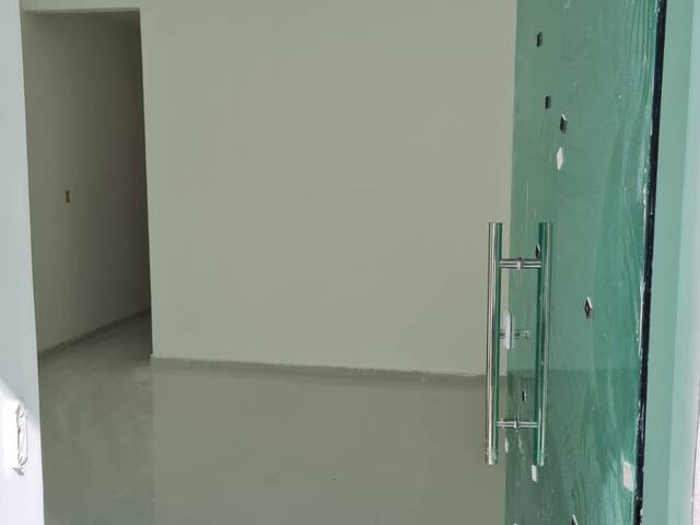 #397 - Casa para Venda em Feira de Santana - BA