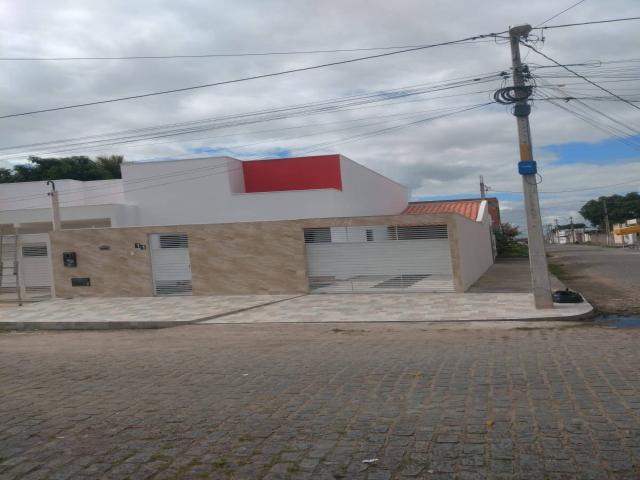 #453 - Casa para Venda em Feira de Santana - BA