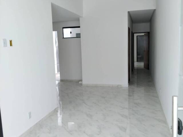 #497 - Casa para Venda em Feira de Santana - BA