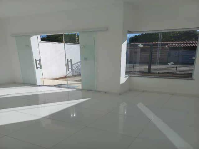 Casa para Venda em Feira de Santana - 2