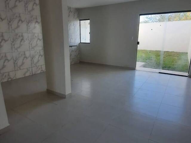 #439 - Casa para Venda em Feira de Santana - BA