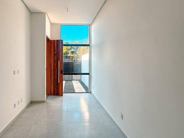 #555 - Casa para Venda em Feira de Santana - BA