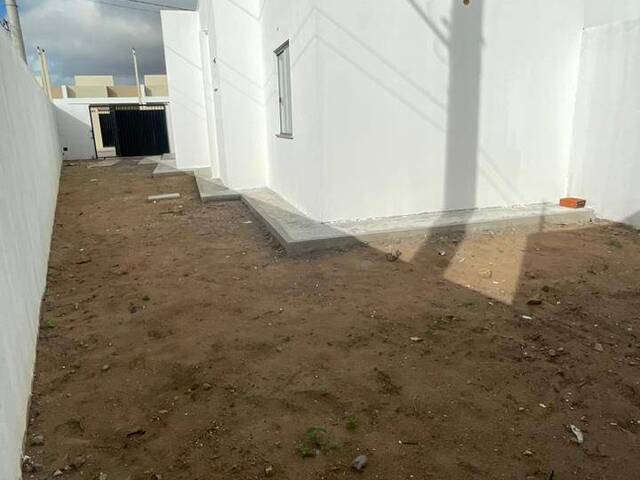 #499 - Casa para Venda em Feira de Santana - BA