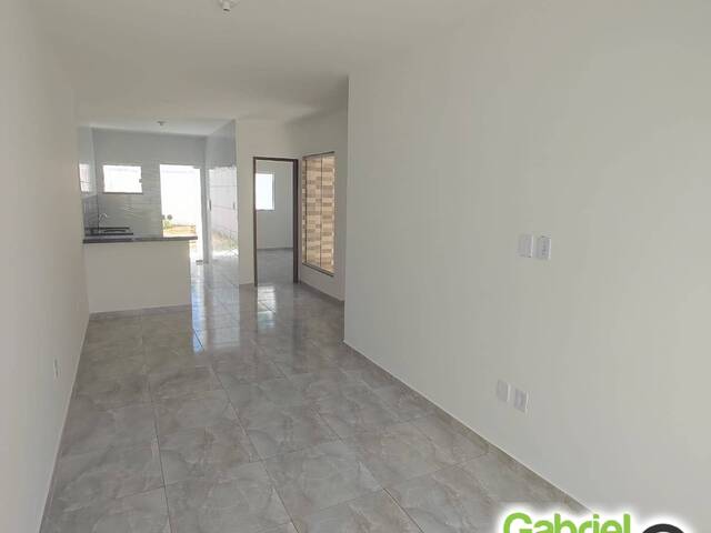 #585 - Casa para Venda em Feira de Santana - BA - 2