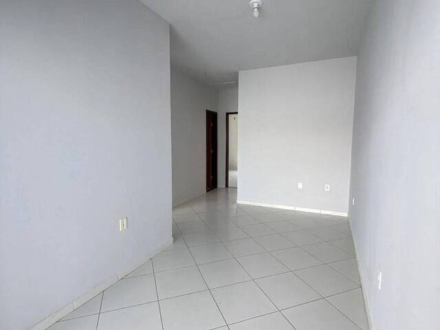 #589 - Casa para Venda em Feira de Santana - BA - 2