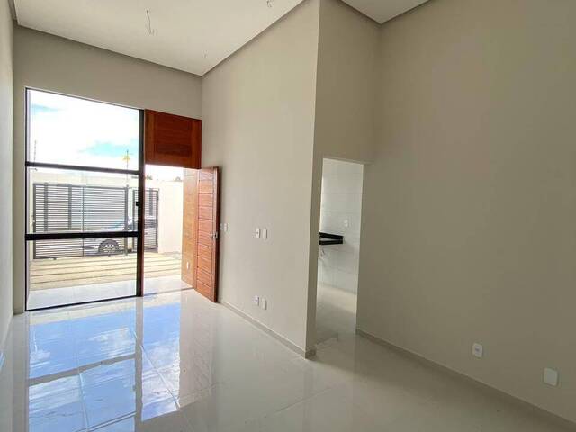 #590 - Casa para Venda em Feira de Santana - BA - 2