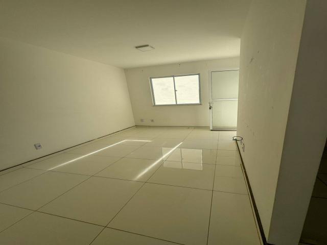 Casa em condomínio para Venda em Feira de Santana - 4