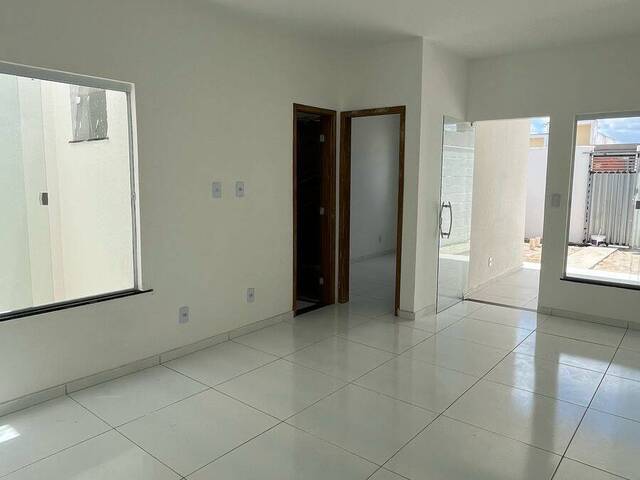 #670 - Casa para Venda em Feira de Santana - BA - 2