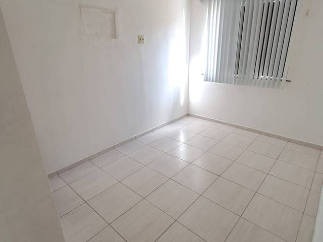 #672 - Apartamento em condomínio para Locação em Feira de Santana - BA - 2