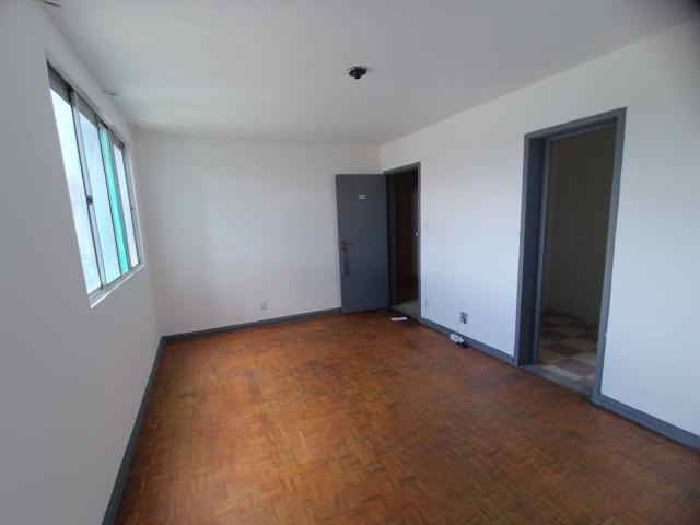 Apartamento para Venda em Feira de Santana - 4
