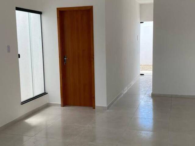 #725 - Casa para Venda em Feira de Santana - BA - 2