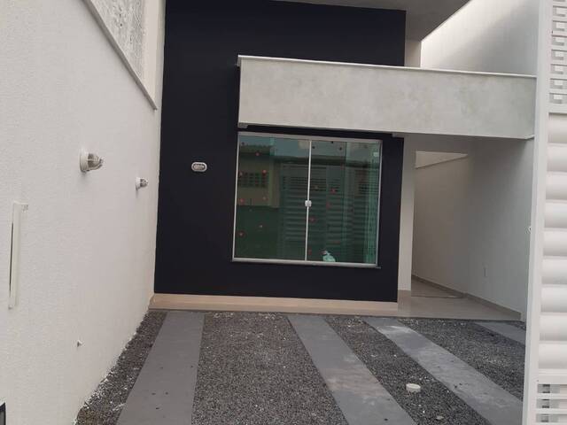 #765 - Casa para Venda em Feira de Santana - BA - 2